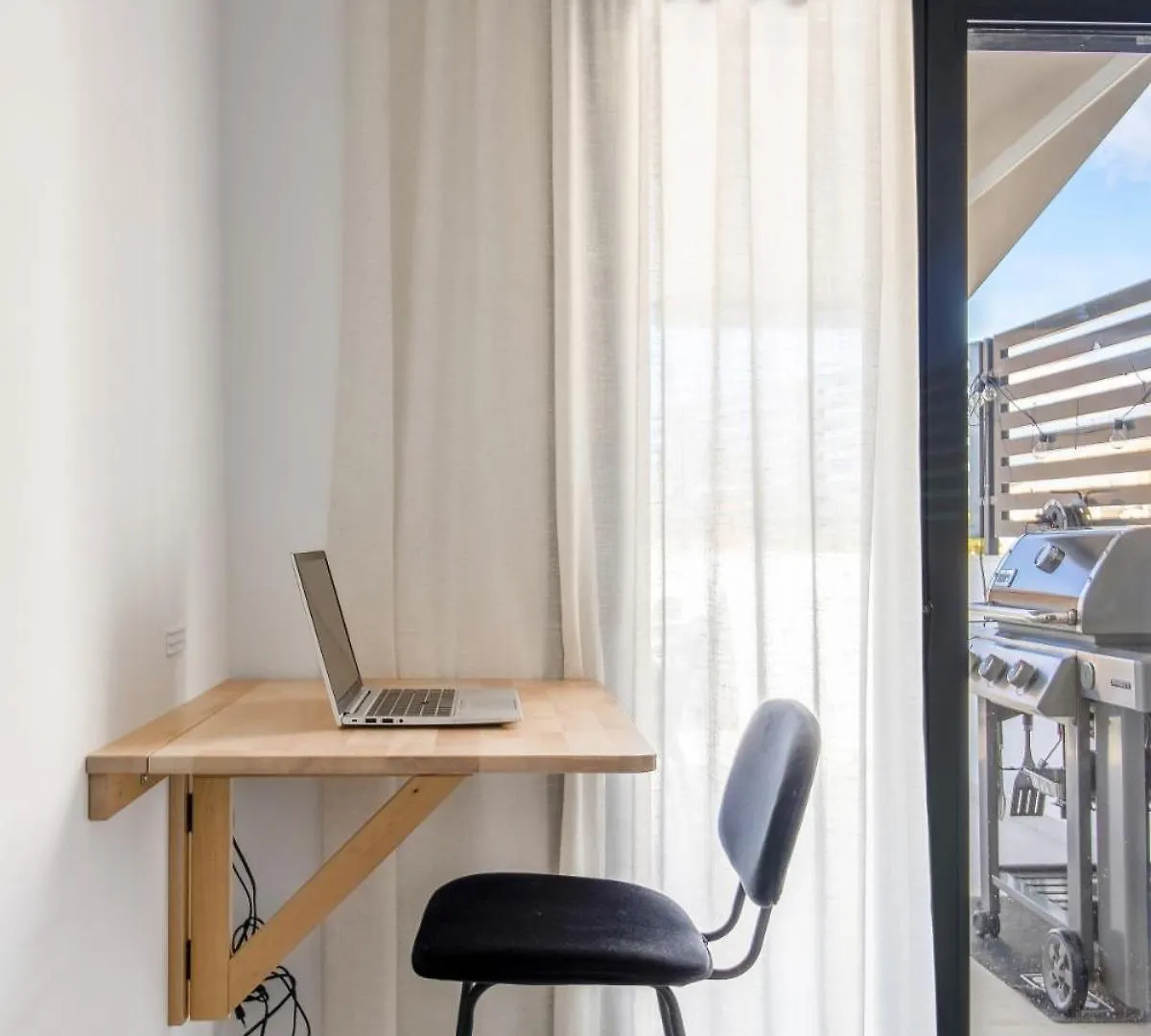 Nerja Apartamento Con Piscina Y Garaje
