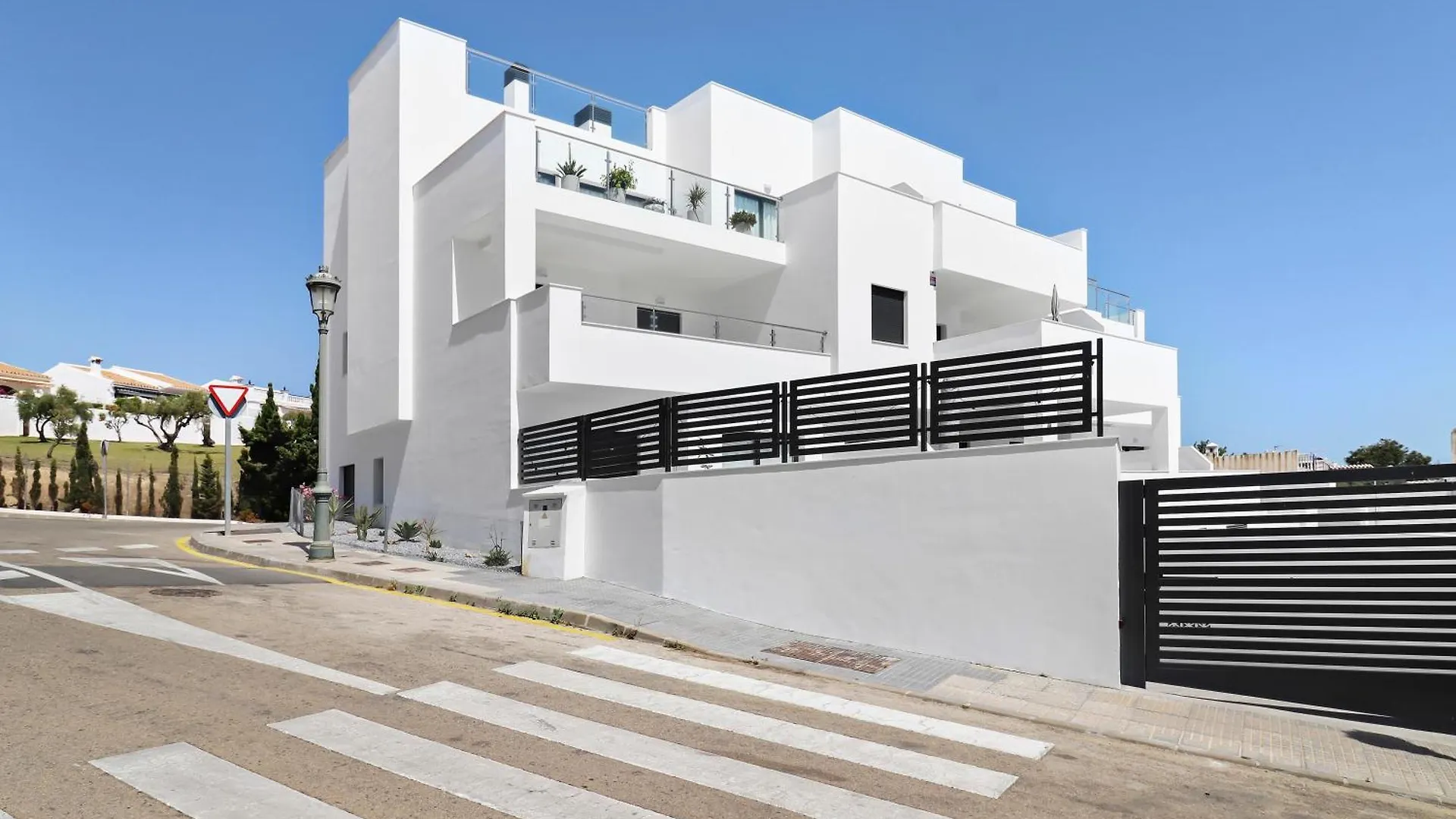 Nerja Apartamento Con Piscina Y Garaje スペイン