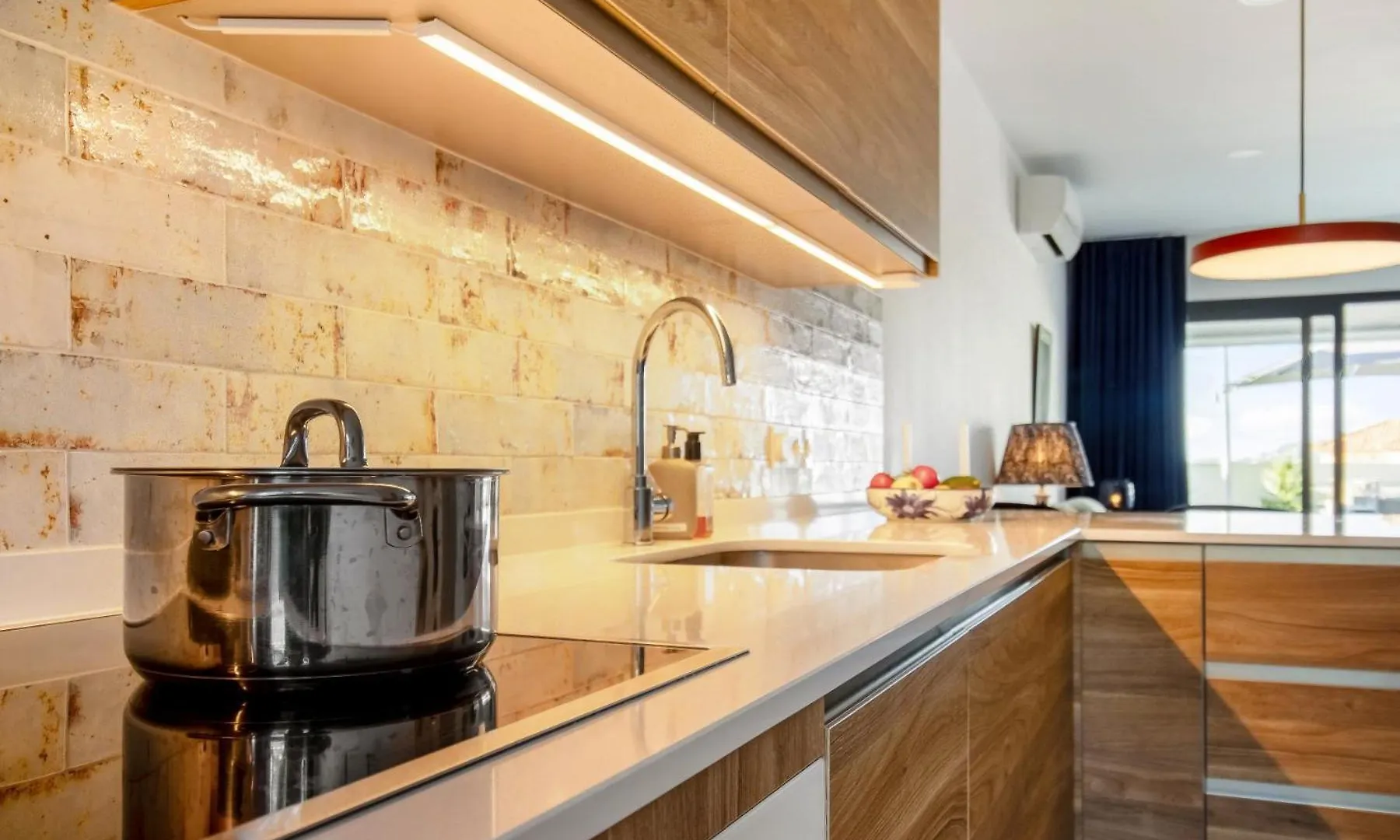 アパート Nerja Apartamento Con Piscina Y Garaje スペイン