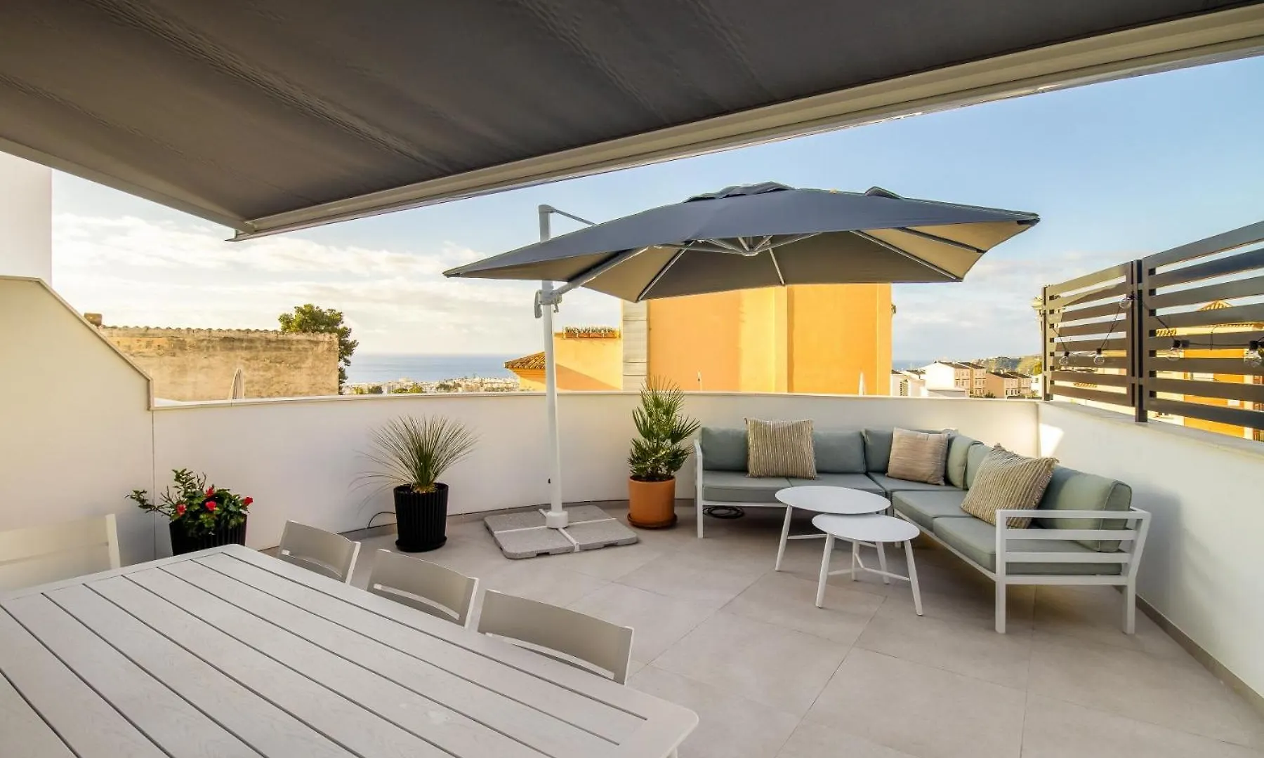アパート Nerja Apartamento Con Piscina Y Garaje